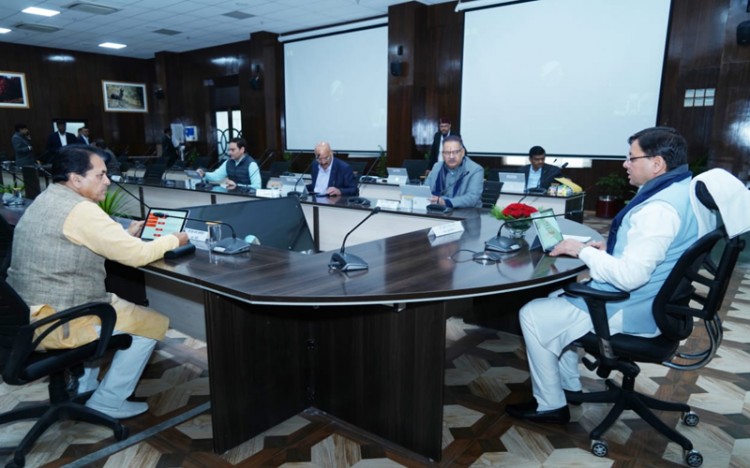 मुख्यमंत्री धामी की अध्यक्षता में हुई कैबिनेट बैठक में विभिन्न महत्वपूर्ण निर्णय लिए गए