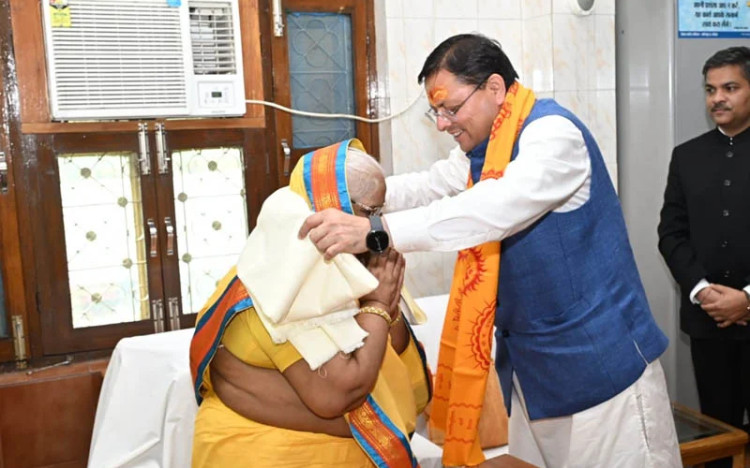 जेपी नड्डा और धामी ने शांतिकुंज में शैलदीदी से भेंट कर आशीर्वाद लिया