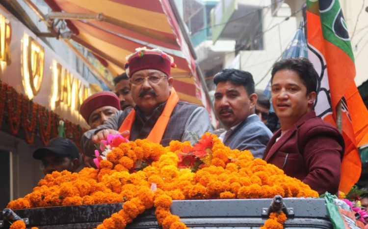 हिमाचल में भाजपा प्रत्याशियों के पक्ष में कैबिनेट मंत्री सतपाल महाराज ने जनसभाओं को संबोधित किया