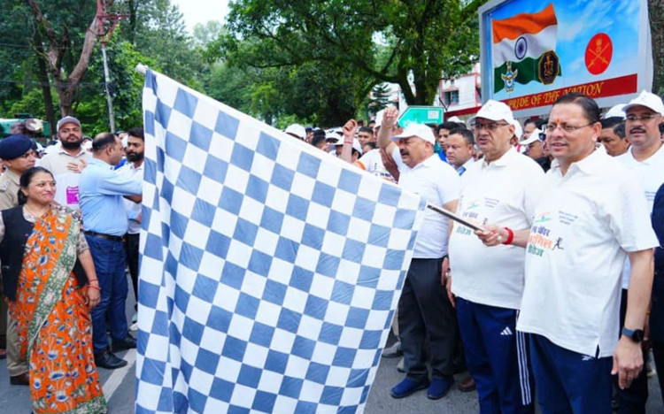 मुख्यमंत्री ने ‘रन फॉर कारगिल हीरोज’ मैराथॉन को दिखायी हरी झंडी