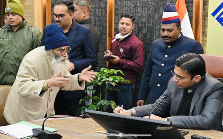 जनदर्शन: जनमानस के प्रति जिला प्रशासन का विश्वासी कमिटमेंट, समाधान से लेकर सुधार तक